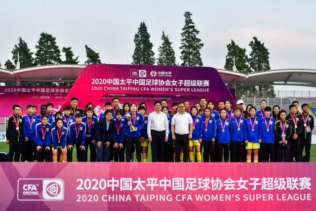 太精明！7500万解约金倒计时，曼联放弃8500万溢价，捡漏真核?